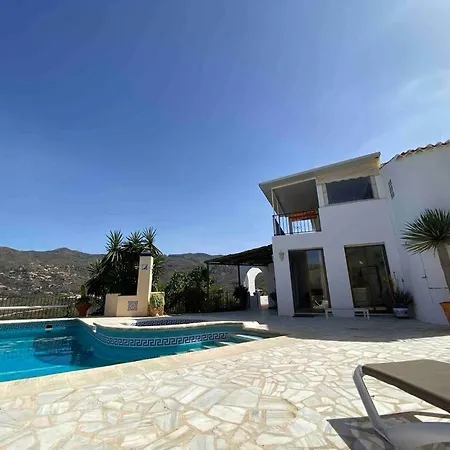 Faramondos Naturehouse Turre